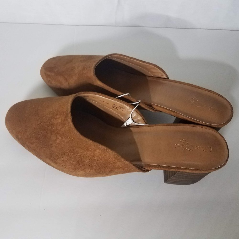 UNIVERSAL THREAD BROWN SIZE 11W